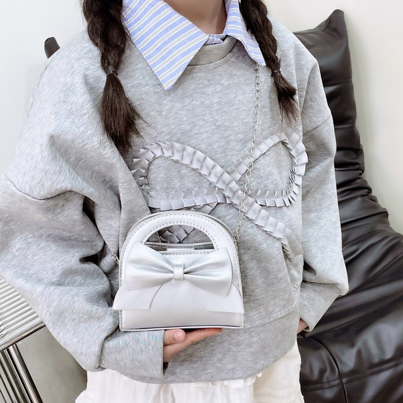 Dječja mala torbica s mašnicom i crossbody naramenicom — PU materijal, prozračna, podstava od poliestera, jednobojni uzorak, dječji i slatki stil