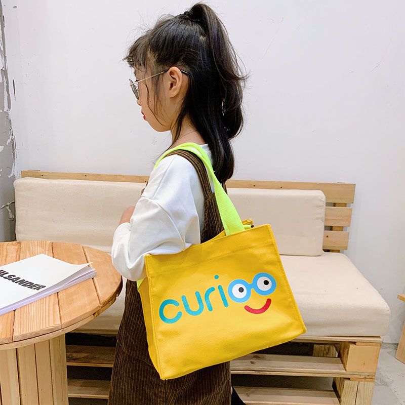 Dječja platnena torba s crtić printom, razigrani stil, za učenike osnovne škole, svakodnevna uporaba, jesen 2024