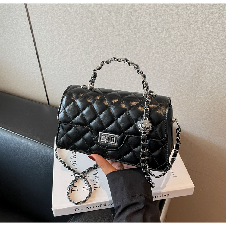 Crossbody torba, mini kvadratni oblik, PU materijal, zaključavanje na bravu, poliester podstava, unutarnji džep za telefon