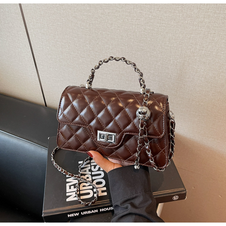 Crossbody torba, mini kvadratni oblik, PU materijal, zaključavanje na bravu, poliester podstava, unutarnji džep za telefon