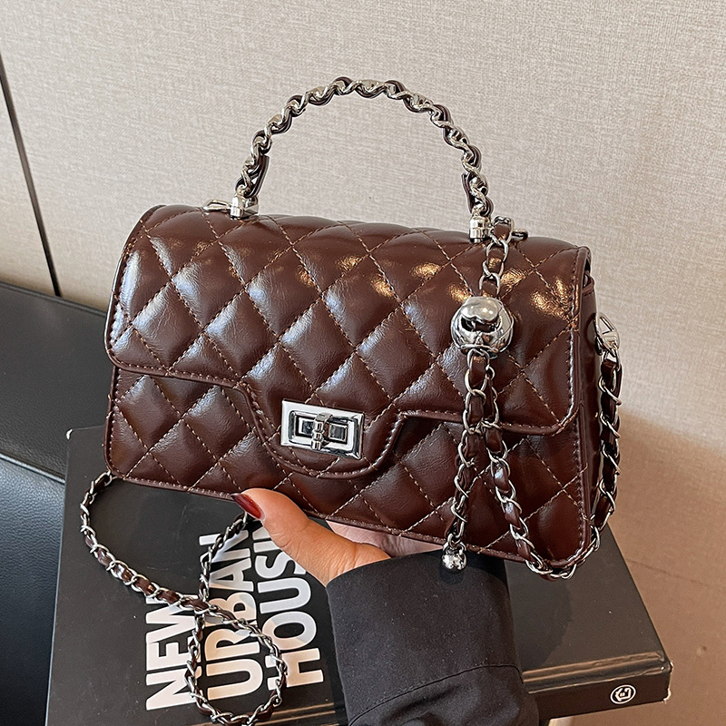 Crossbody torba, mini kvadratni oblik, PU materijal, zaključavanje na bravu, poliester podstava, unutarnji džep za telefon