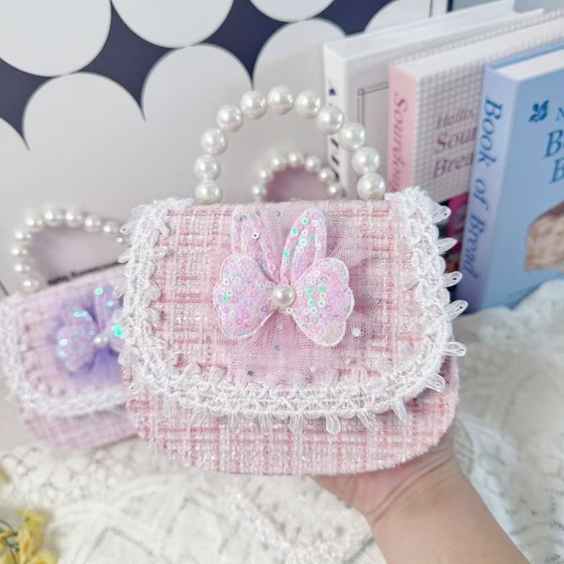 Dječja kvadratna torbica crossbody s patchom zeca i perl rubom; Materijal: poliester; Podstava: poliester; Uzorak: Životinje