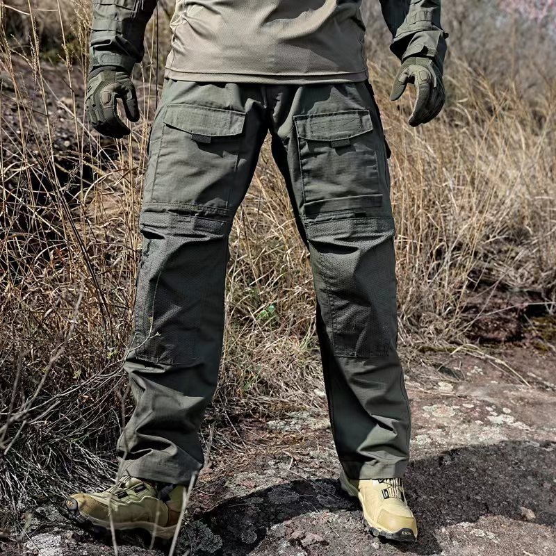 Muške maskirne taktičke hlače od poliestera otporne na habanje (vojni stil uniforme; sezone: zima, proljeće, jesen)