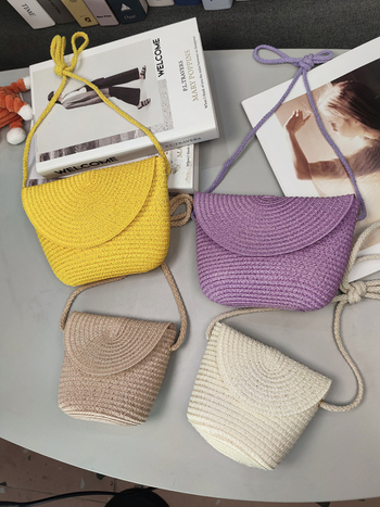 Pletena slamena torba za djecu, slatka crossbody torba s dizajnom školjke i DIY detaljima, ljetna torba za plažu