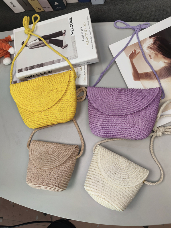 Pletena slamena torba za djecu, slatka crossbody torba s dizajnom školjke i DIY detaljima, ljetna torba za plažu