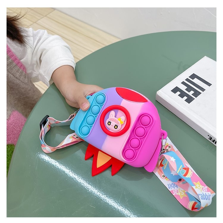 Silikónová mincovníčka s motívom rakety pre deti — kreslený štýl, 1 skladanie, vodeodolná a odolná voči opotrebeniu