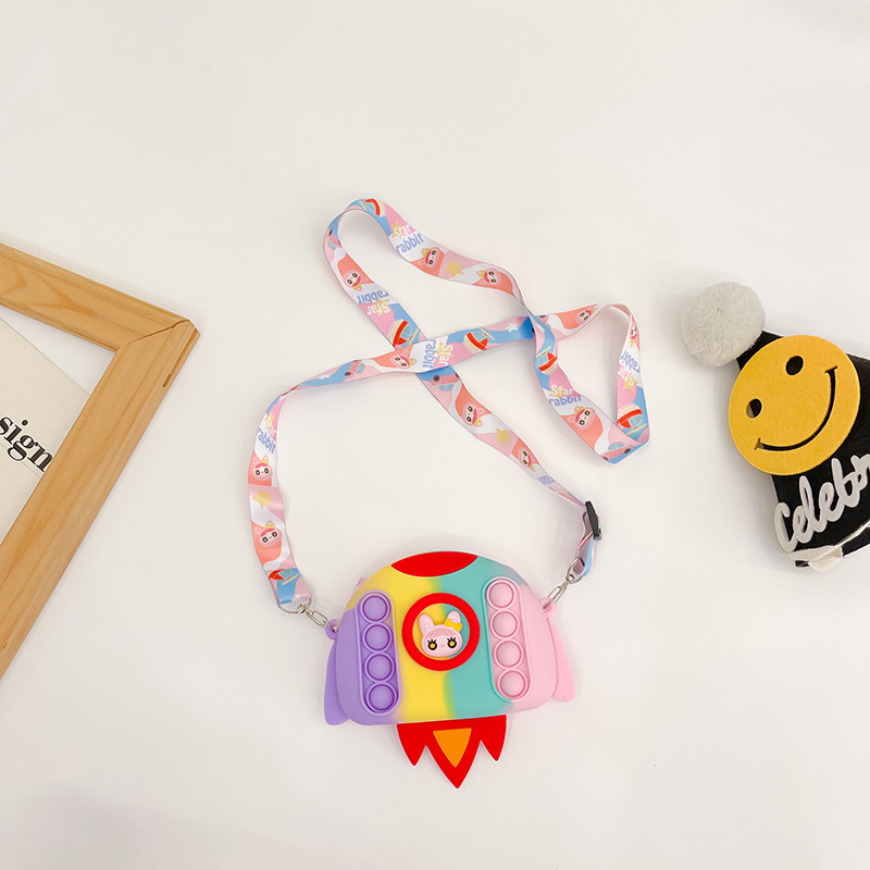 Silikónová mincovníčka s motívom rakety pre deti — kreslený štýl, 1 skladanie, vodeodolná a odolná voči opotrebeniu