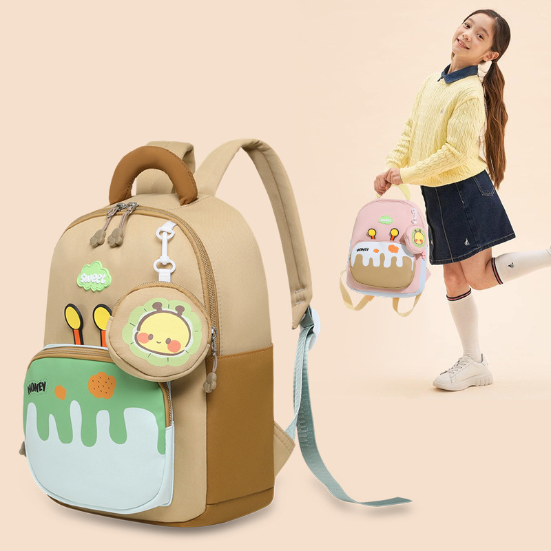 Dječji ranac s crtanim motivom, lagan i moderan, vodootporan, s zaštitom kralježnice i zakrivljenim naramenicama, za vrtić