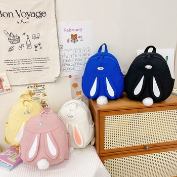 Dječji ruksak s motivom zeca, ultralak, najlon, poliesterska podstava, naramenice s zračnim jastukom