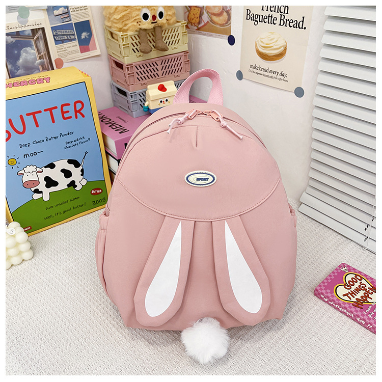 Dječji ruksak s motivom zeca, ultralak, najlon, poliesterska podstava, naramenice s zračnim jastukom