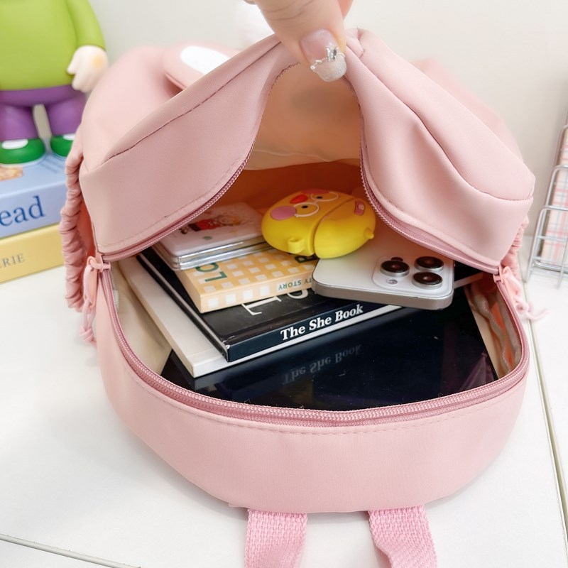 Dječji ruksak s motivom zeca, ultralak, najlon, poliesterska podstava, naramenice s zračnim jastukom