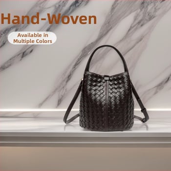 PU чанта кофа, градски минималистичен стил, клапанно отваряне, единична презрамка, вътрешен джоб за телефон, мек корпус