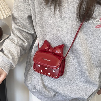 Crossbody torba s mašnicom, kvadratnog oblika, poliester vanjski dio, PU podstava, casual stil, otvor s poklopcem, proljeće 2025 izdanje