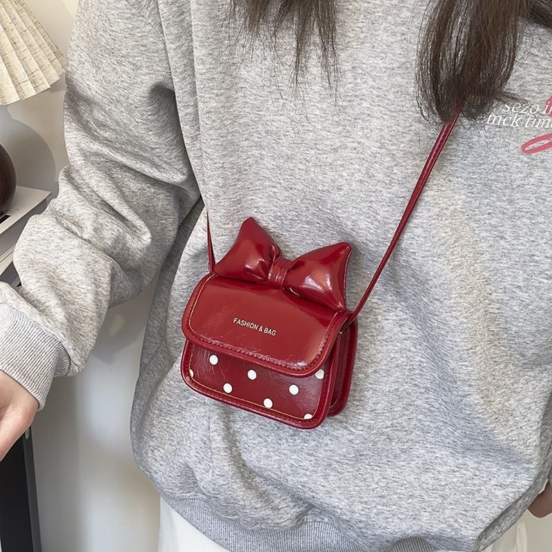 Crossbody torba s mašnicom, kvadratnog oblika, poliester vanjski dio, PU podstava, casual stil, otvor s poklopcem, proljeće 2025 izdanje
