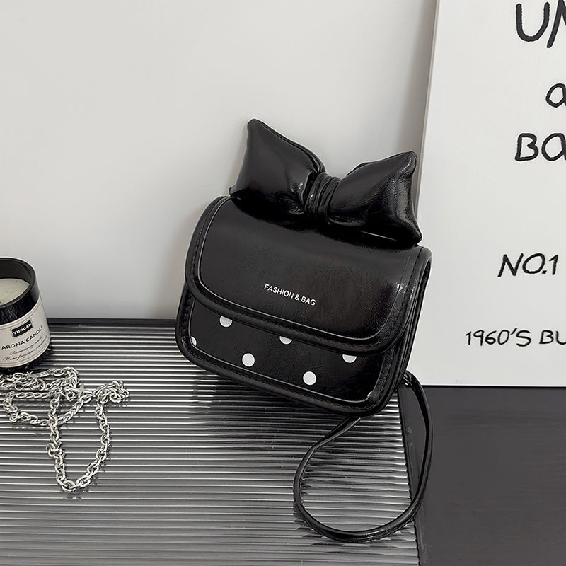 Crossbody torba s mašnicom, kvadratnog oblika, poliester vanjski dio, PU podstava, casual stil, otvor s poklopcem, proljeće 2025 izdanje