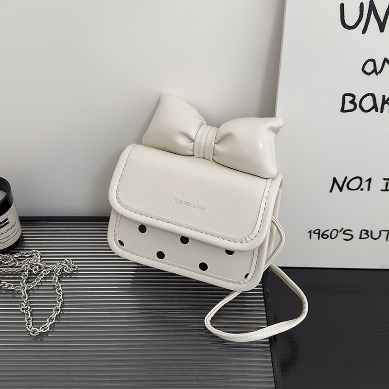 Crossbody torba s mašnicom, kvadratnog oblika, poliester vanjski dio, PU podstava, casual stil, otvor s poklopcem, proljeće 2025 izdanje