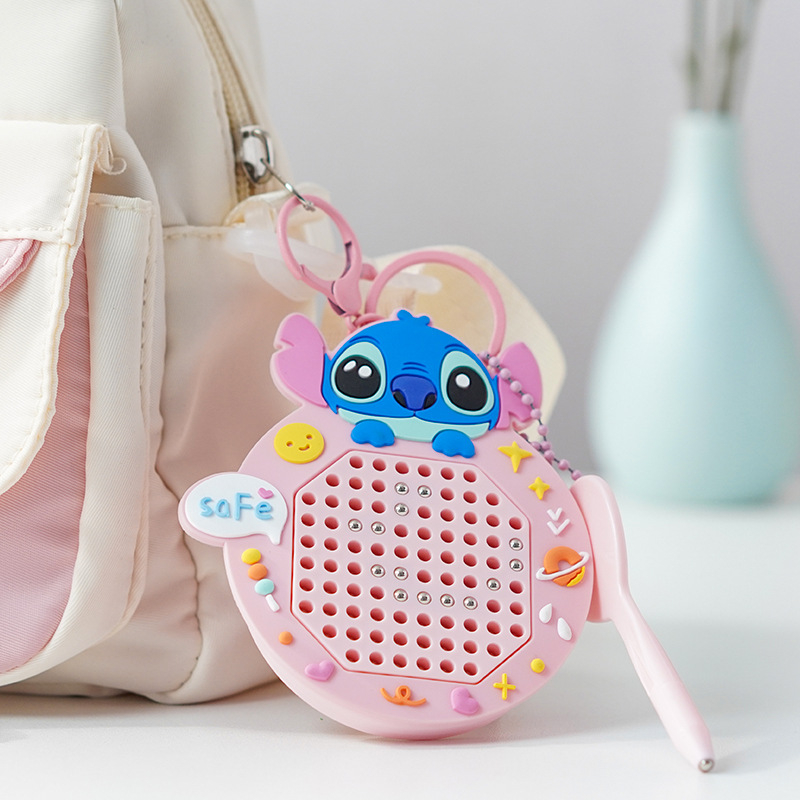 PVC privjesak za ključeve s karikaturnim dizajnom, magnetska pločica za crtanje s metalnim kuglicama – dar za par, individualno pakirano