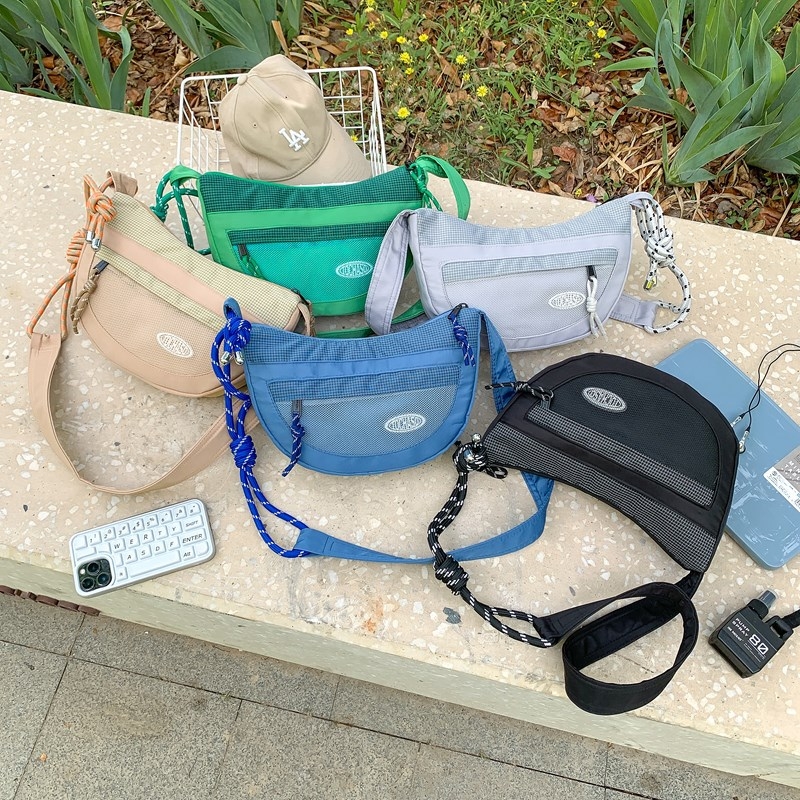 Dječja nylon Crossbody torba – unisex, za vrtić, polukružnog oblika dumpling stila, šavni uzorak, podstava od poliestera, svakodnevna uporaba, proljeće 2025
