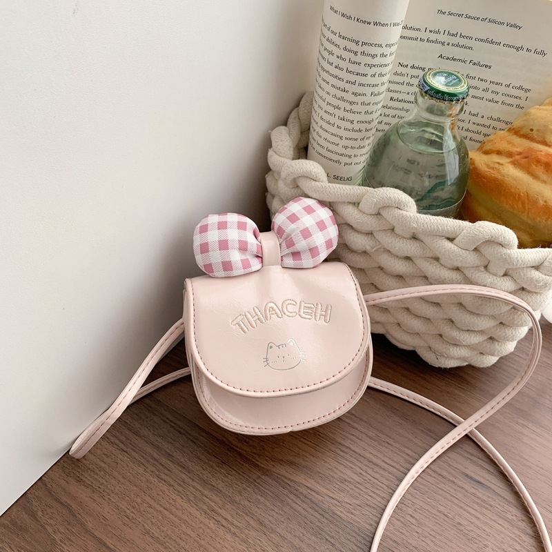 Dječja crossbody torbica • PU materijal • Ultra lagana • Za predškolsku dob • Anime crtani uzorak