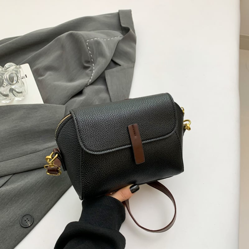 Crossbody torba od PU-a, gradski stil, vodoravan kvadratni oblik, zatvaranje zipom, poliester podstava