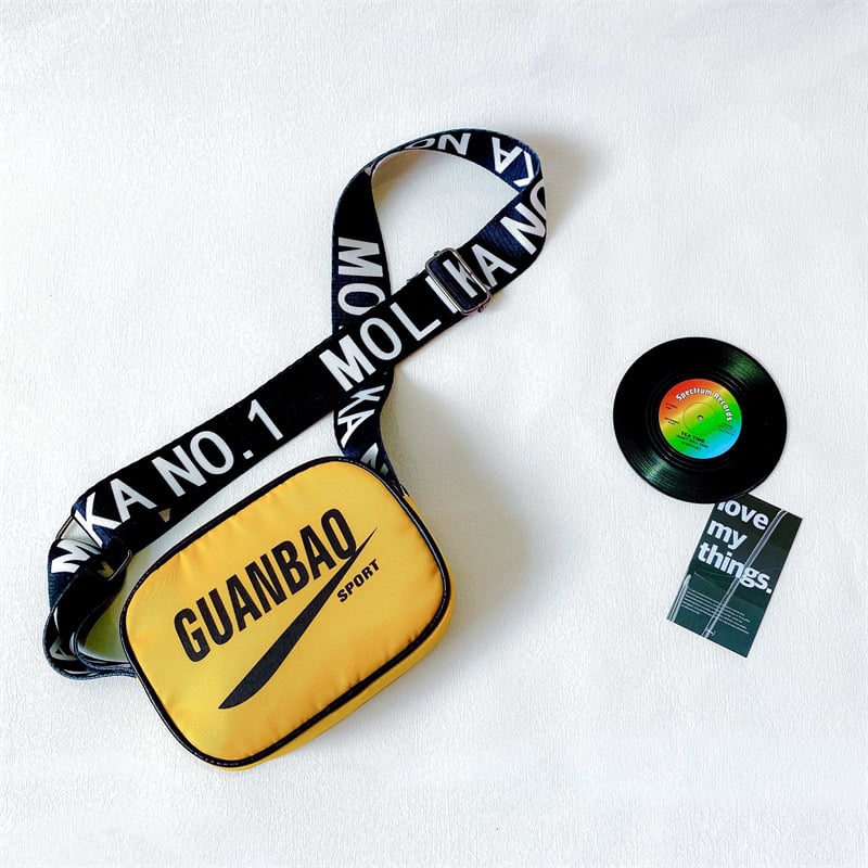 Geantă de umăr pentru copii cu logo de litere – design crossbody jucăuș, culoare solidă (Material: Nylon; Captușeală: Poliester; Vârstă potrivită: Grădiniță; Stil: Drăguț; Model: Culoare solidă)