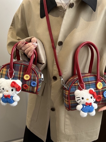 Dječja torba za križno nošenje s motivom mačke iz crtića i kariranim uzorom, od posebnog materijala, podstava od poliester.