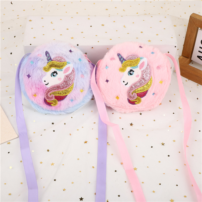 Okružna pliš torbica preko ramena s jednorogom za djevojčice – svakodnevni sladak stil, materijal pliš, podstava polietilen, uzorak jednorog, pogodna za vrtić