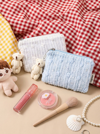 Монетник - Градска простота, женски дизайн, полиестерна изработка, пролет 2025