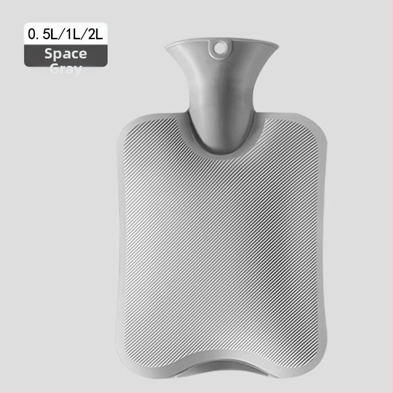 Pliušinis karšto vandens maišelis su PVC aukštos tankio, pripildytas vandeniu, 300 g, skirta viso kūno šildymui