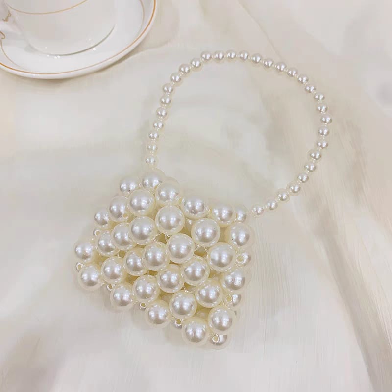 Плетена детска чанта за рамо с перлени акценти, акрилна, хоризонтална квадратна форма, вътрешно отделение с цип, без подплата, две презрамки, пролет 2024