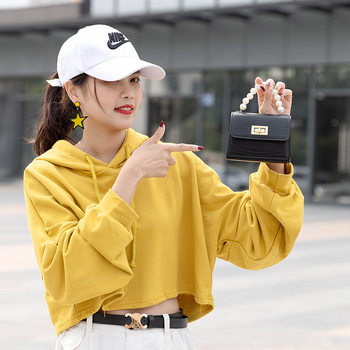 PVC Jelly Pack чанта – хоризонтално квадратна форма; без подплата; закопчване с брава; материал: PVC; стил: Jelly Pack