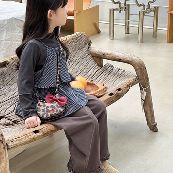 Детска чанта през рамо с принт на коте, квилтиран дизайн и панделка аксесоар, PU материал, унисекс за деца в детска градина