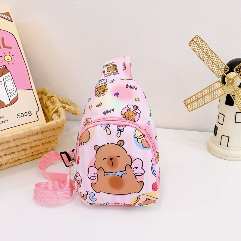 Dječji ruksak s motivom kapibare u anime stilu, vanjski nylon i podstava od poliestera, ultralagan i prozračan, pogodna za vrtić