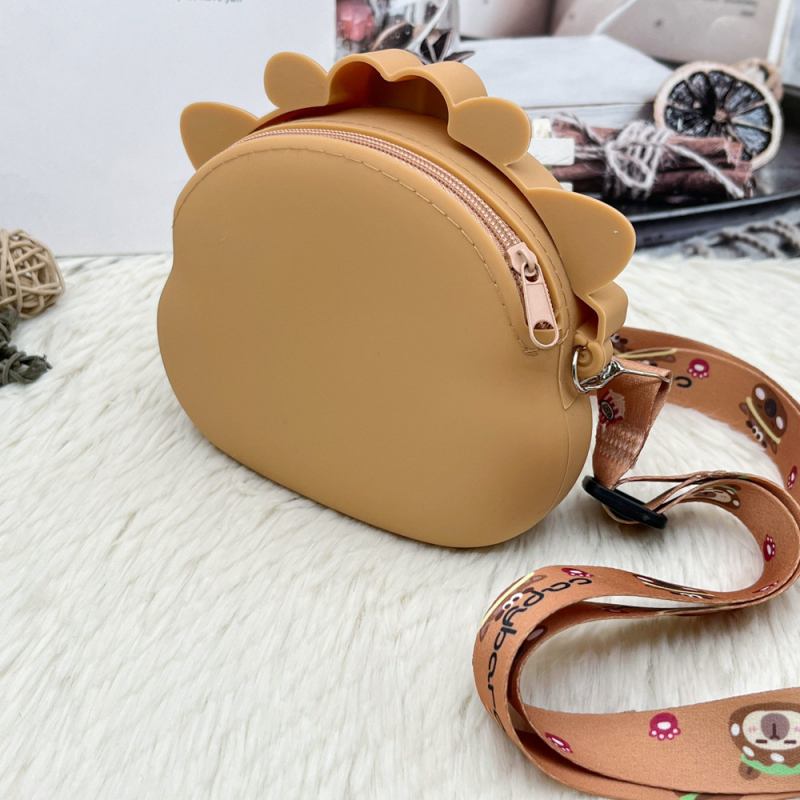 Dječja silikonska crossbody torbica s dizajnom kapibare – vodootporna, izdržljiva, unisex, za predškolsko doba