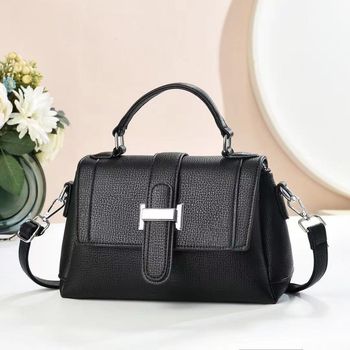 Малка квадратна чанта с уличен стил, PU материал, хоризонтална форма, цип.