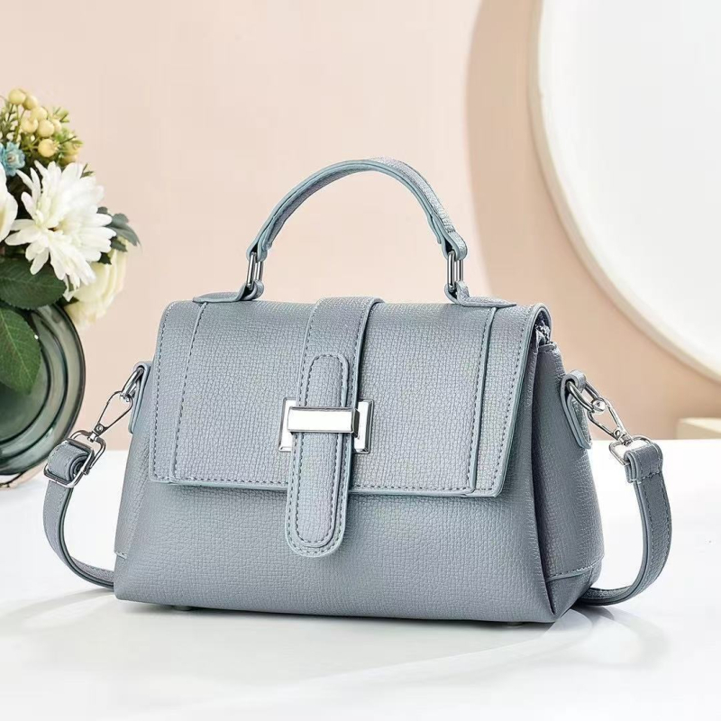 Малка квадратна чанта с уличен стил, PU материал, хоризонтална форма, цип.