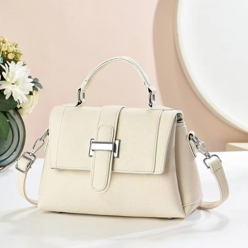 Малка квадратна чанта с уличен стил, PU материал, хоризонтална форма, цип.