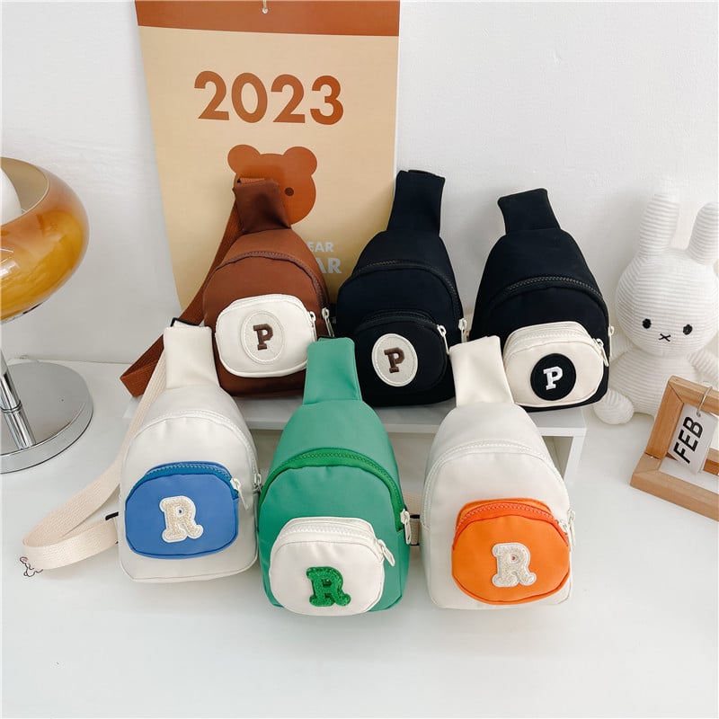 Детска чанта през рамо от найлон с защита срещу кражба, цип за отваряне и вътрешен джоб с цип