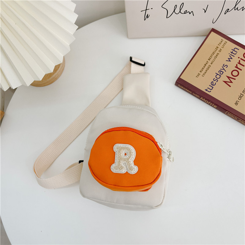 Детска чанта през рамо от найлон с защита срещу кражба, цип за отваряне и вътрешен джоб с цип