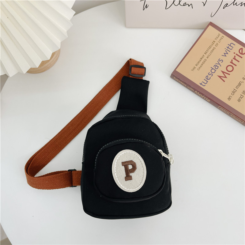 Детска чанта през рамо от найлон с защита срещу кражба, цип за отваряне и вътрешен джоб с цип