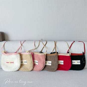 Детска чанта за през кръст с връзка и монетник, геометричен модел, плат, Penny's Childhood Education, есен 2025