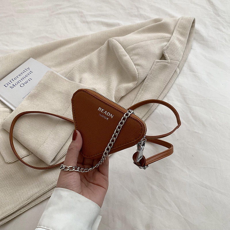 Dječja mini trokutična crossbody torbica od PU kože, uzorak slova, moderan i cool stil, kapacitet MINI