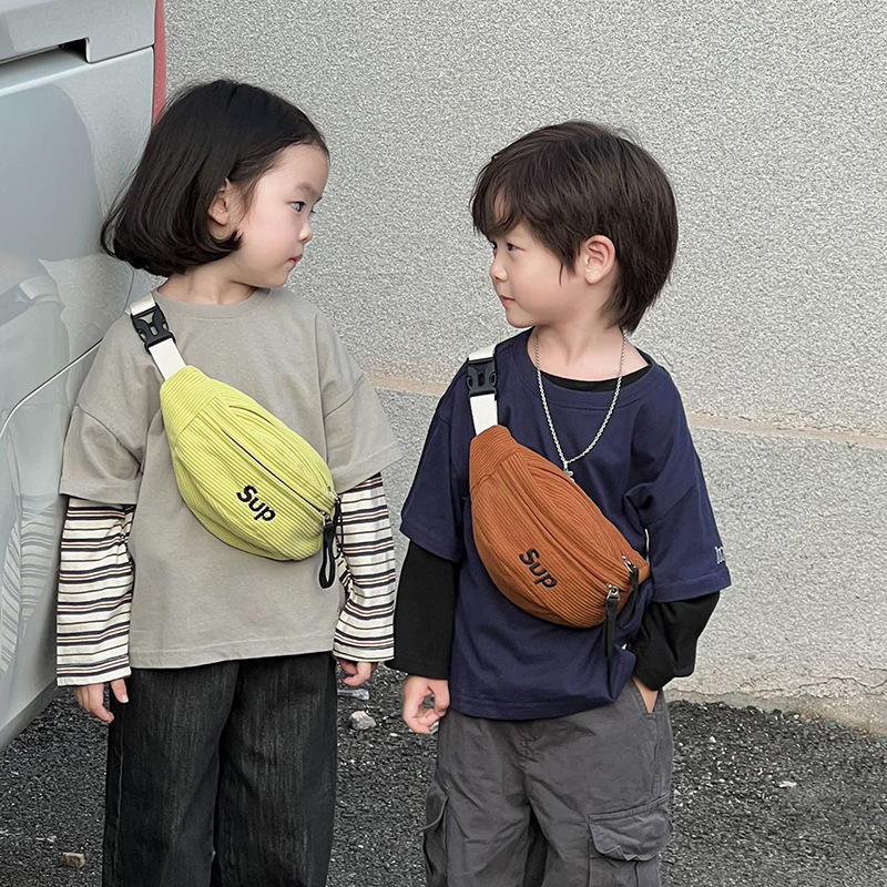 Corduroy dječja torbica za prsa s slovima, crossbody, poliester podstava