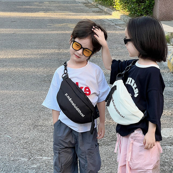 Dječja torba za prsa u japanskom stilu – lagana, unisex, s anime uzorkom, vanjska od najlona, podstava od poliestera, pogodno za predškolsku dob, svakodnevna upotreba