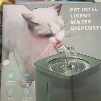 Фонтан за вода за домашни любимци XP-009, разглобяем, тих циркулационен поток с автоматично филтриране, тегло 580 г, подходящ за котки и кучета.