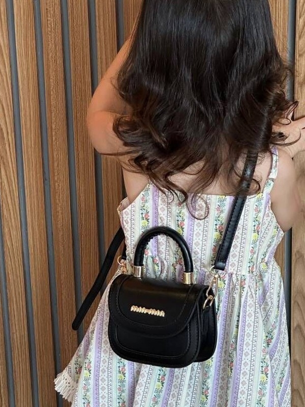 Dječja mini sedlasta torbica - unisex, PU materijal, otporna na habanje, podstava od poliestera, pogodna za vrtić