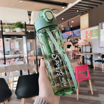 Пластмасова преносима чаша със сламка, спортен стил, капак с едно натискане, материал PC, еднослойна конструкция, тегло около 120 g