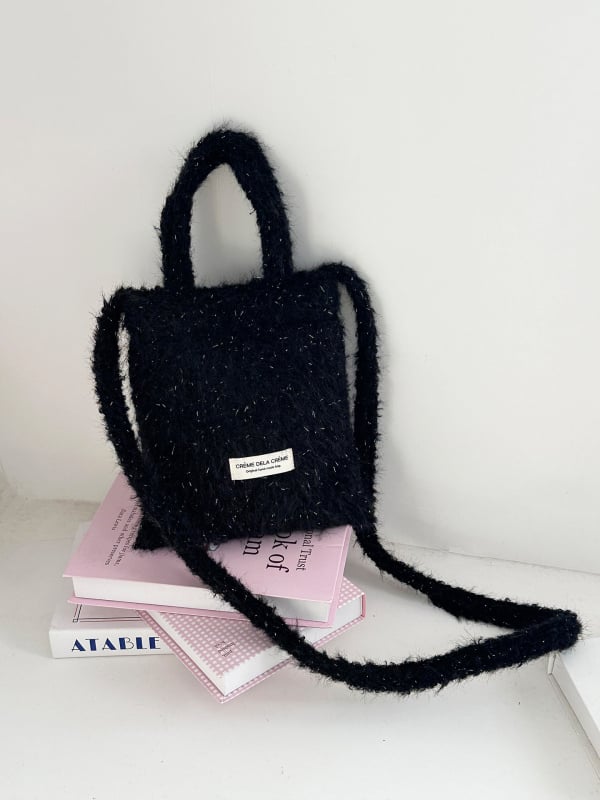 Кросбоди чанта за телефон в корейски стил, плюшена, вертикална квадратна форма, магнитно закопчаване, зима 2025