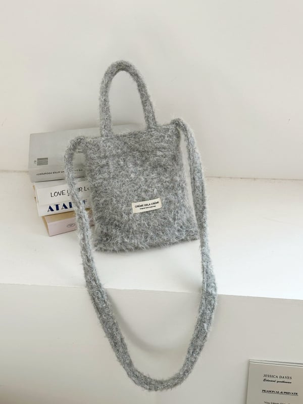 Кросбоди чанта за телефон в корейски стил, плюшена, вертикална квадратна форма, магнитно закопчаване, зима 2025