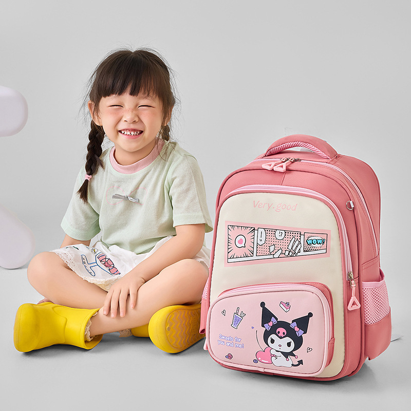 Детска раница от Oxford плат с въздушни презрамки, защита на гръбнака, ултра лека, дишаща и с геометричен принт